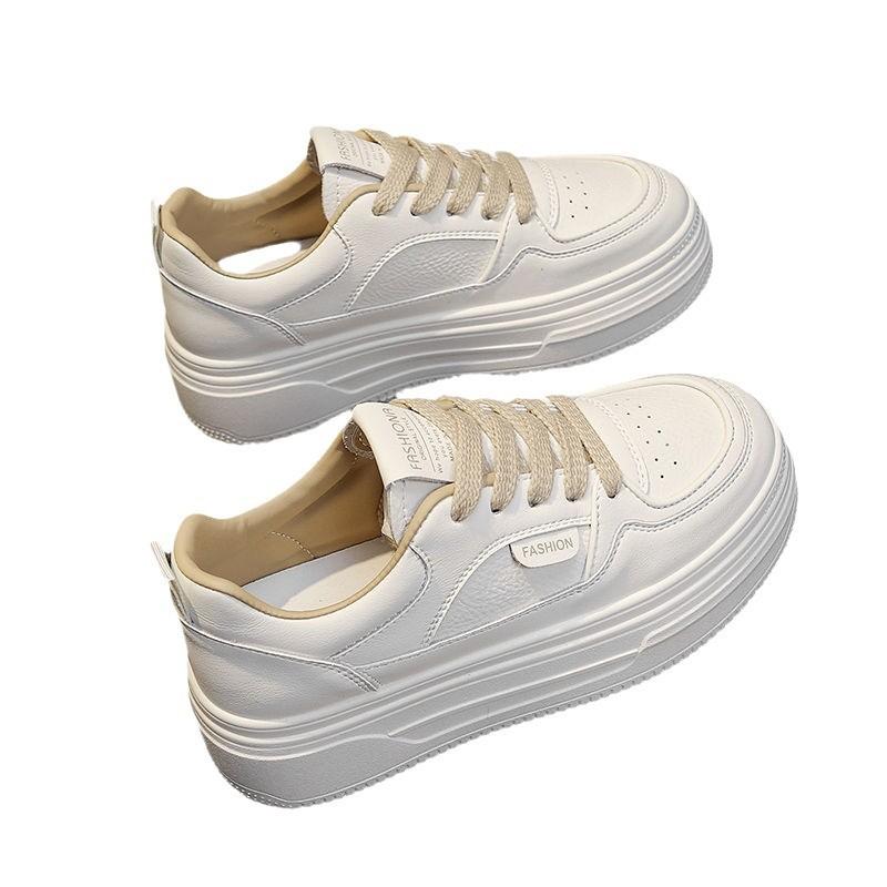 High-end soft-soled little white shoes for women in the autumn of 2025, new fashionable and versatile, comfortable and foot-showing small casual board