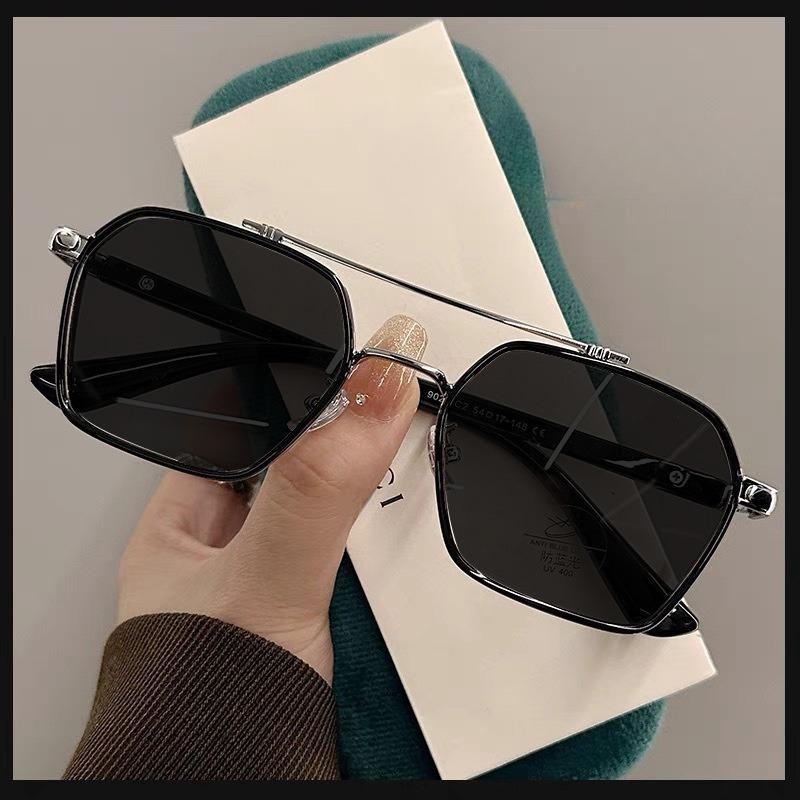 Fashion Korean Large Square Metal Sunglasses for Men and Women Trendy Oversized Frame