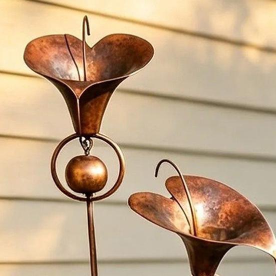 Triple Bluebells Garden Stake, Metal Flower Decoration with Bell, Calla Lilies Yard Art Sculpture, Rustic Handmade Ornament for Outdoor Lawn Patio