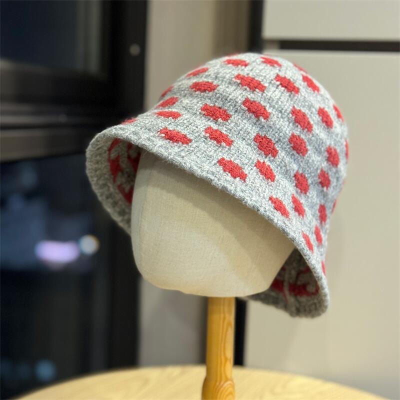New Wool Hat Women's Winter Warm Polka Dot Knitted Hat Casual Face Small Bucket Hat Big Head Cold Hat