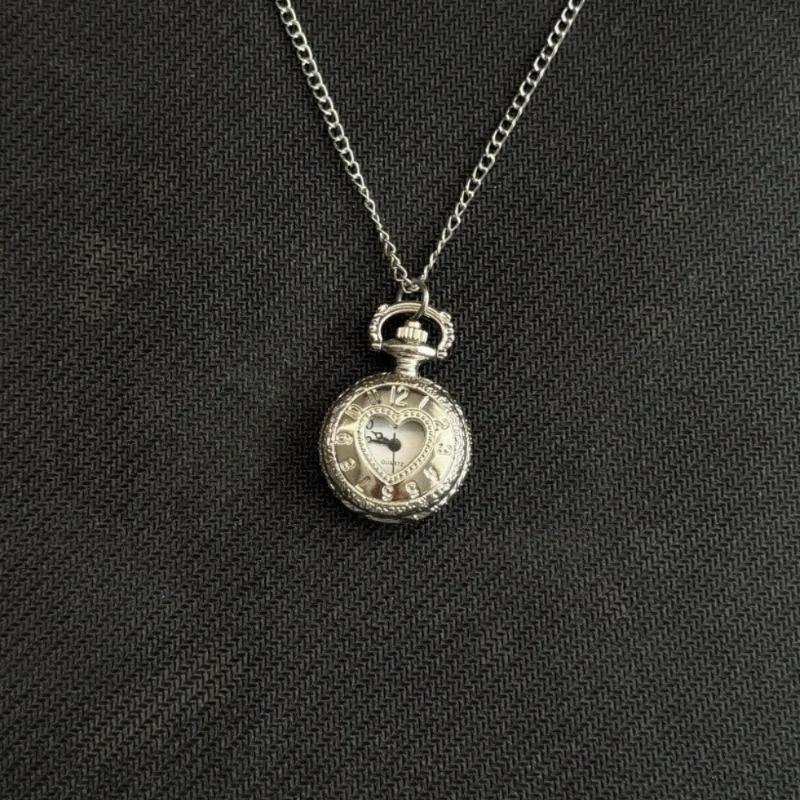 Fashion Hollow Heart Pocket Watch Chain Keychain Design Steampunk Clock Vintage Necklace Pendant Jewelry Watch Couple Gift