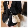 IELGY Fashion Niche Diamond Embroidery Thread Mori Cute Female Bag Chain Cross-body Bucket Bag