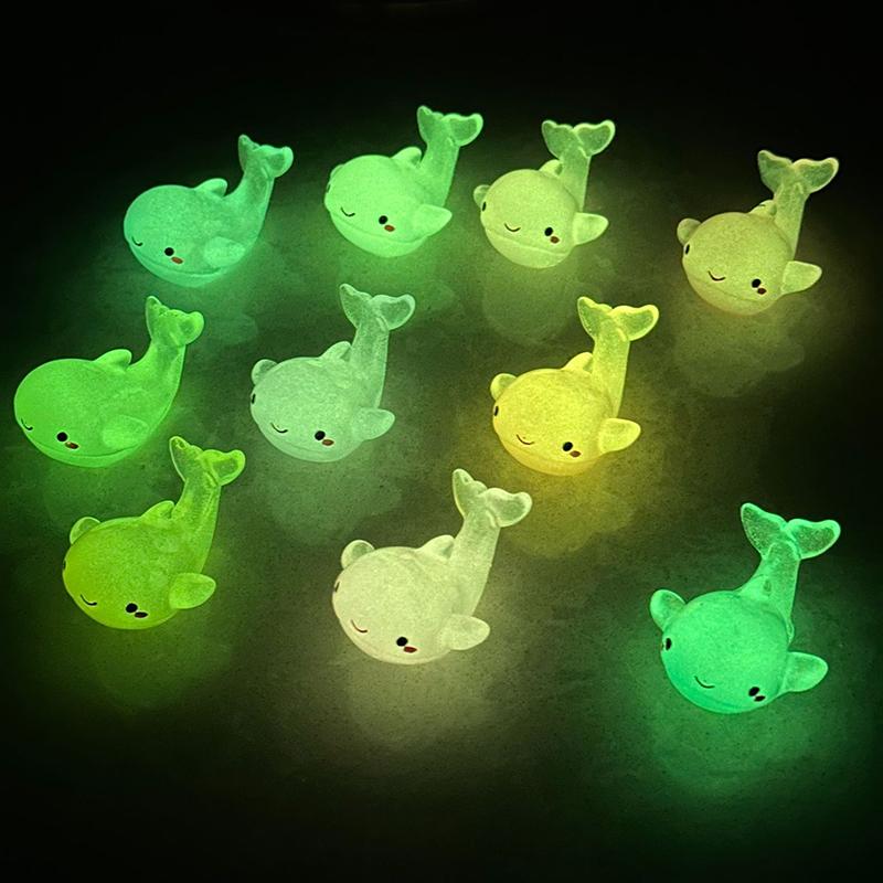 1Pc Mini Luminous Whale Home Decor Landscaping Resin Crafts Glowing Whale Garden Fish Tank Miniatures Ornaments Decoration