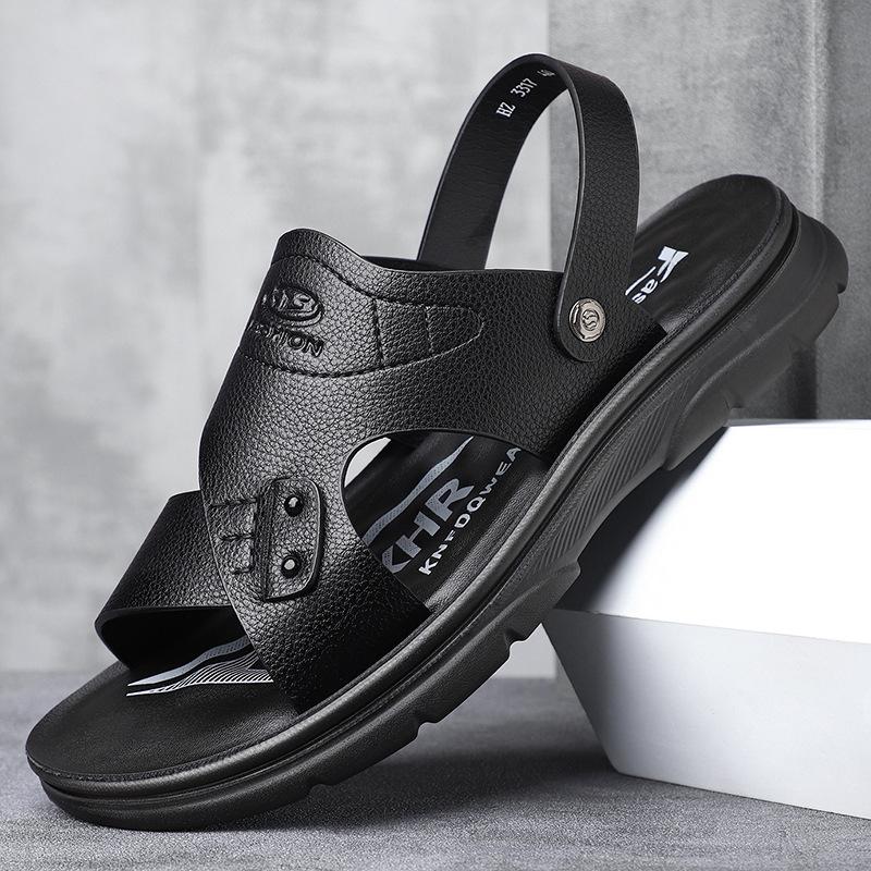 Men's Sandals 2025 New Summer Leather Soft-soled Non-slip Beach Shoes Large Size Casual Wear Cool Slippers