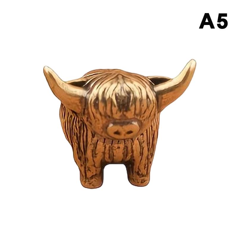 Vintage Lucky Fengshui Highland Cow Figurine Mini Solid Brass Bull Statue for Home Office Desk Decor Animal Collection Gift