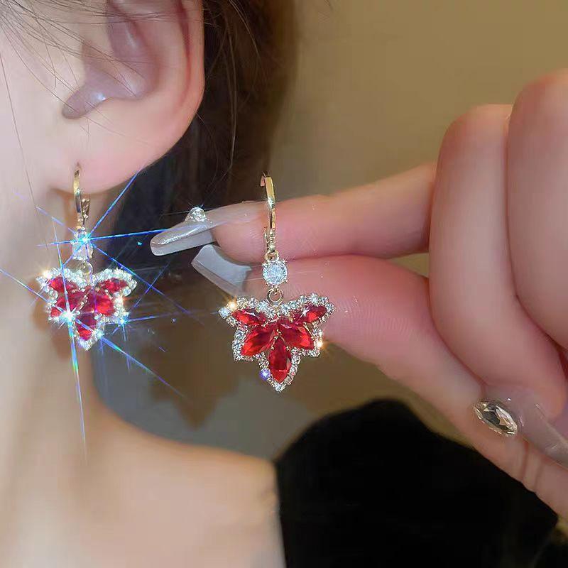 Korean Fashion Zircon Maple Leaf Earrings - Trendy, Versatile & Exquisite Design