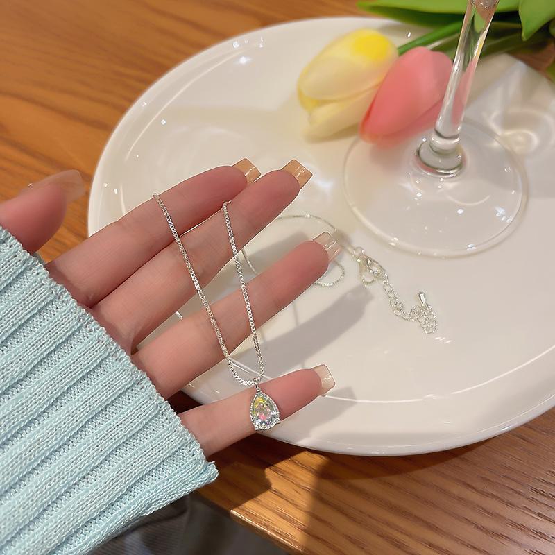 "Elegant Korean Titanium Steel Zircon Bow Necklace for Women"