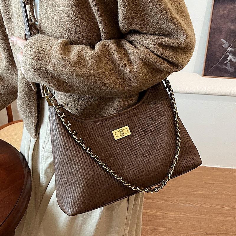 High-End Nischen Messenger Bag Damen Neu Herbst und Winter Vielseitige Einzelne Schulter Plissierte Kette Tasche Modische Achseltasche