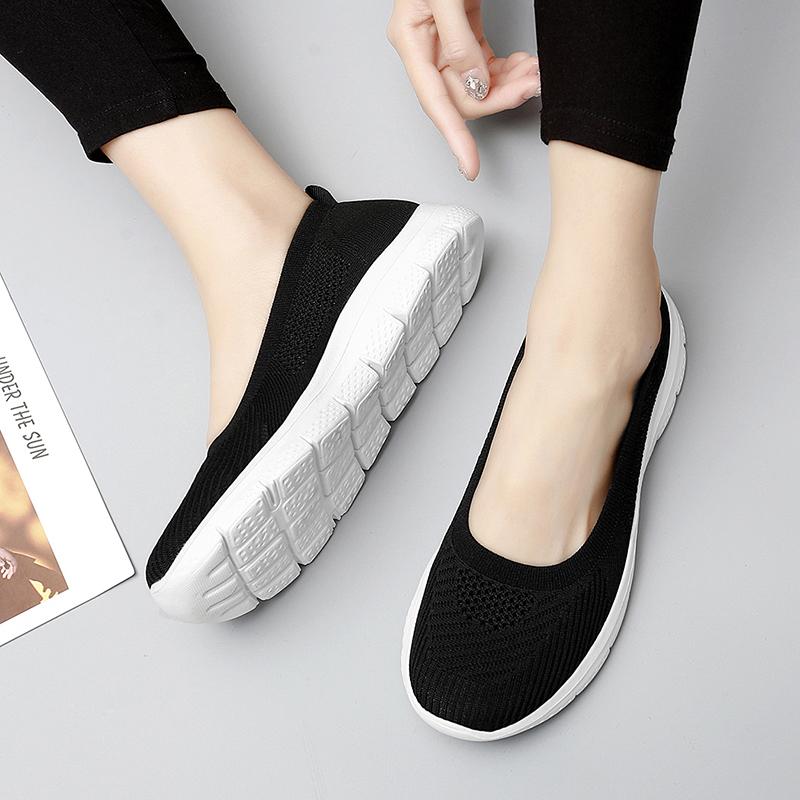 Women’s Moccasins Loafers Casual Green Slip on Walking Shoes Summer Black Lightweight Socks Shoes for Mother Large Size