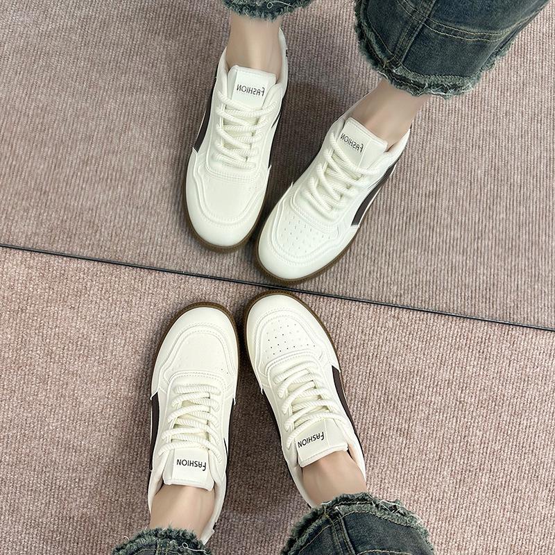 Hong Kong Style Retro German Training Board Shoes Women's Ins Tide 2025 Summer New Student Versatile Sports and Leisure Little White Shoes