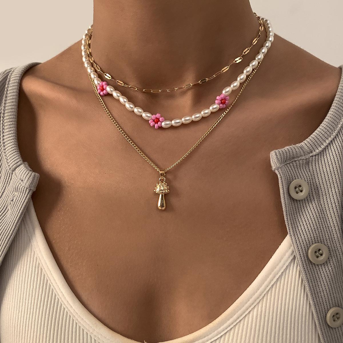 

DIEZI Vintage Multilayer Imitation Pearl Choker Necklace For Women Sweet Girls Small Mushroom Clavicle Chain Necklace Jewelry
