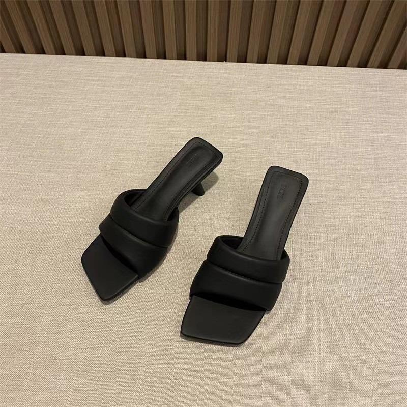 Fashion New Slippers Women Summer Outside Fashion Open Toe Square Head Flip Flops Women High Heel Low Heel Cool Drag