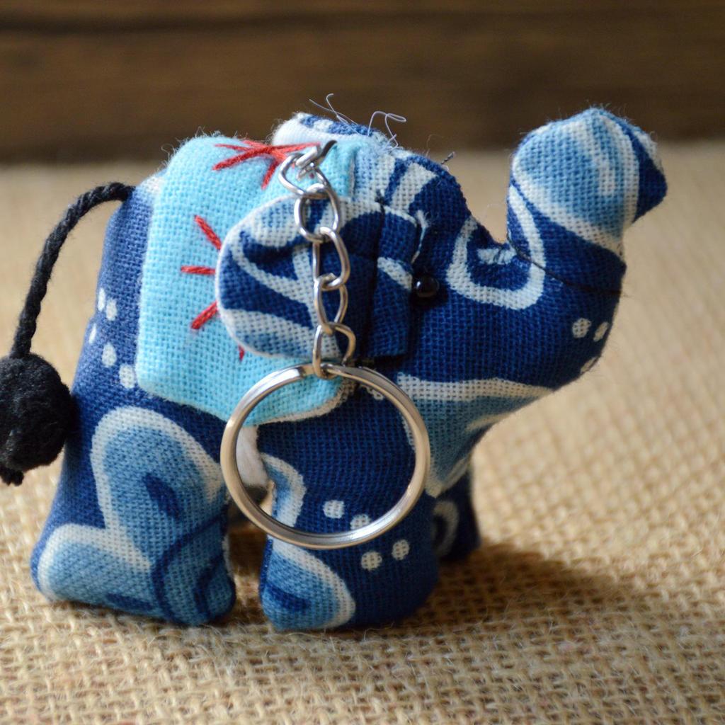 Yunnan Etnische Tie-dye Kleine Olifant Sleutelhanger & Hanger