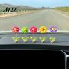 Blumen-Armaturenbrett-Schmuckstücke, Federndes Auto-Ornament, Schüttelkopfsonnenblume für den Innenraum, Niedliches Hüpfendes Ornament für Rückspiegel und Heimbüro