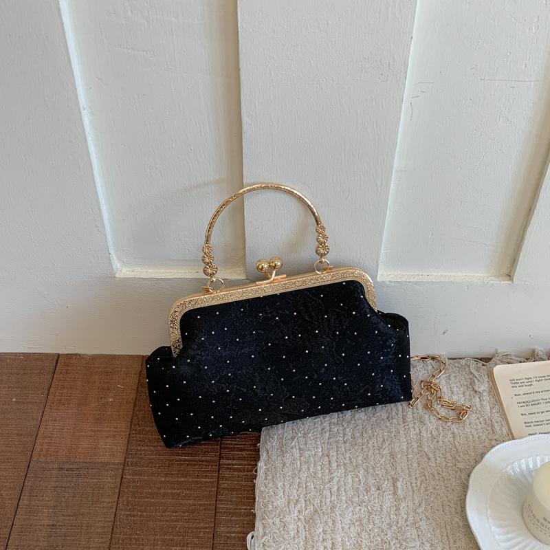 Fashion Chain Lightweight Luxury Retro Simple Shoulder Bag for Casual Use, Crossbody Bag