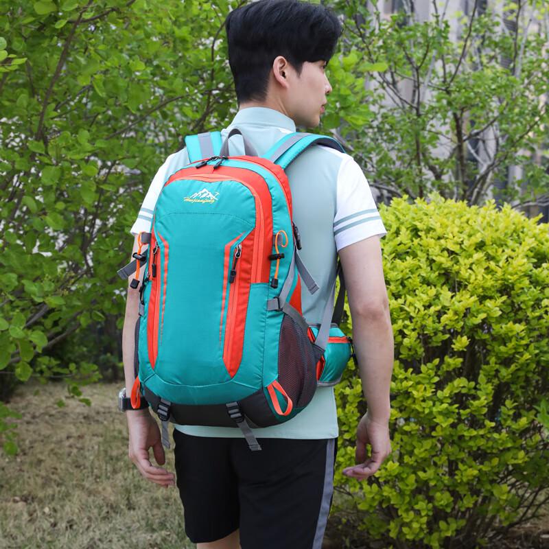 Hufeng Large Capacity Outdoor Backpack