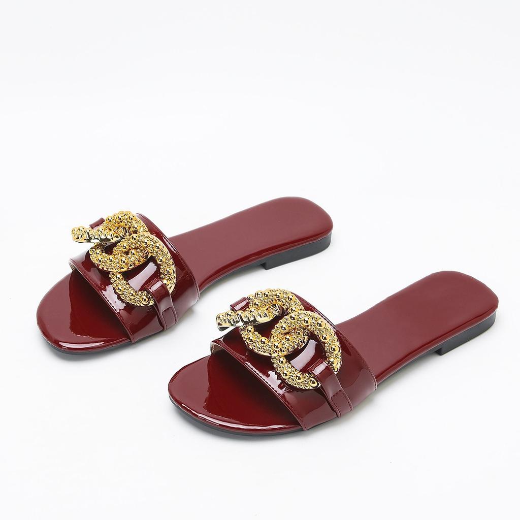 2025 New Luxury Women's Exquisite Slippers Summer Square Buckle Fashionable and Comfortable Anti Slip Beach Leisure Slippers