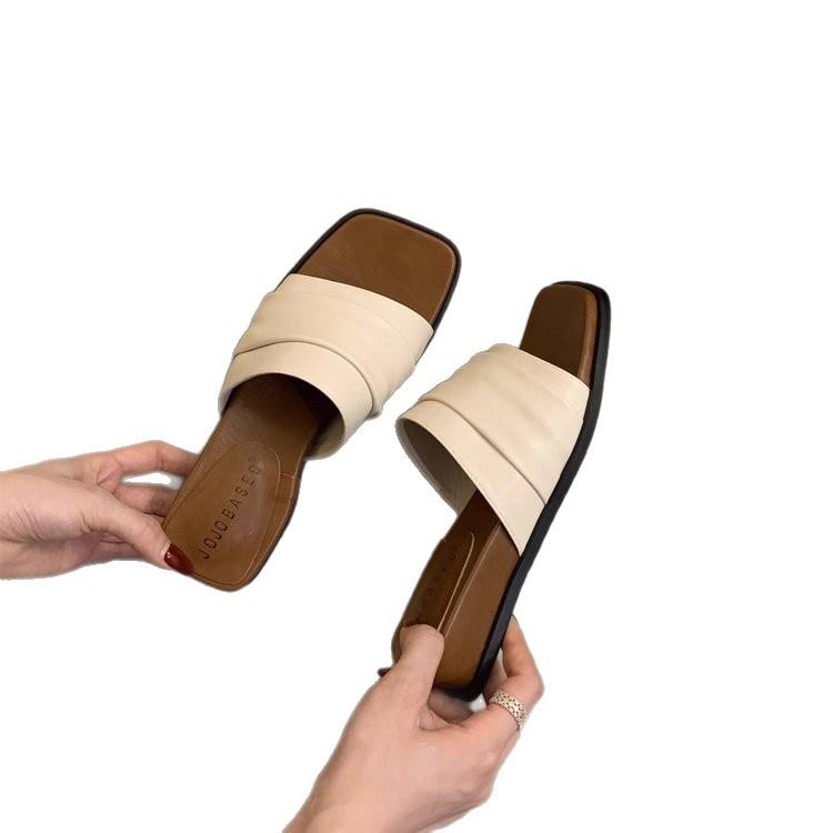 Slope heel cool slippers female 2025 summer new retro niche fairy one-word drag French square head thick-soled slippers female