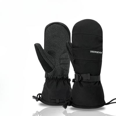 The Men's and Women's Insoles of The Snowboard Gloves Are Thickened To Keep Warm In Winter and Have Built In Wrist Guards for Cold Protection