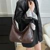 Stylish Large Capacity Women's Tote Bag For Winter Fashion With Vintage Charm And Soft Pu Material