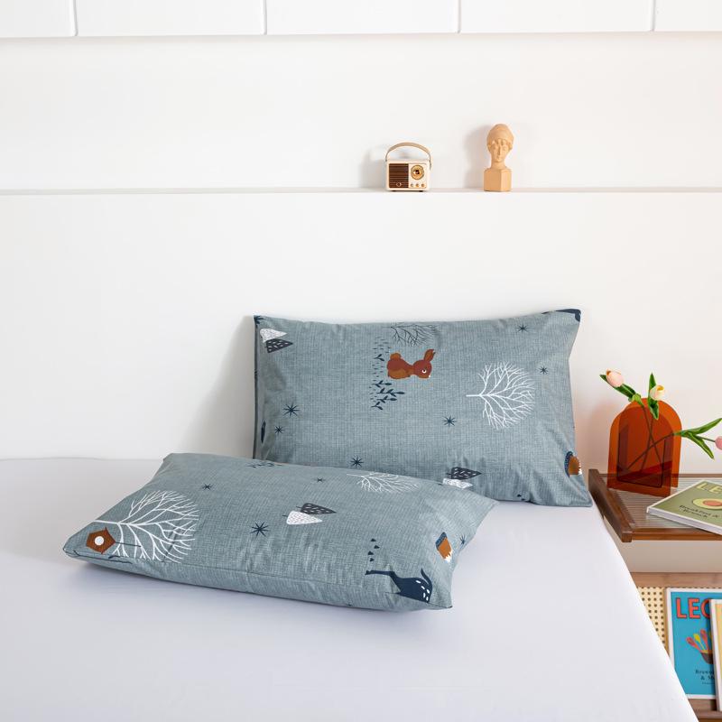 Solid Color Waterproof, Anti-Dirty Sweatproof Hotel Pillowcase (Machine Washable)