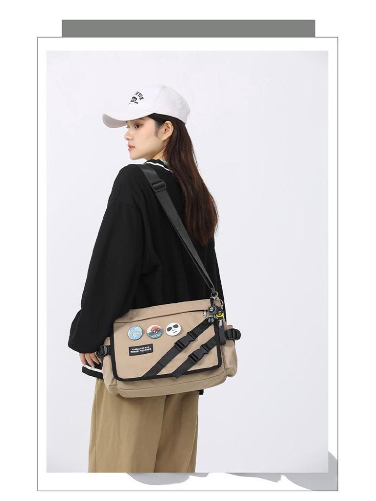 Herren Trendige Japanische Minimalistische Umhänge- und Schultertasche - Stilvolle Studenten Messenger Bag mit Kostenlosem Versand