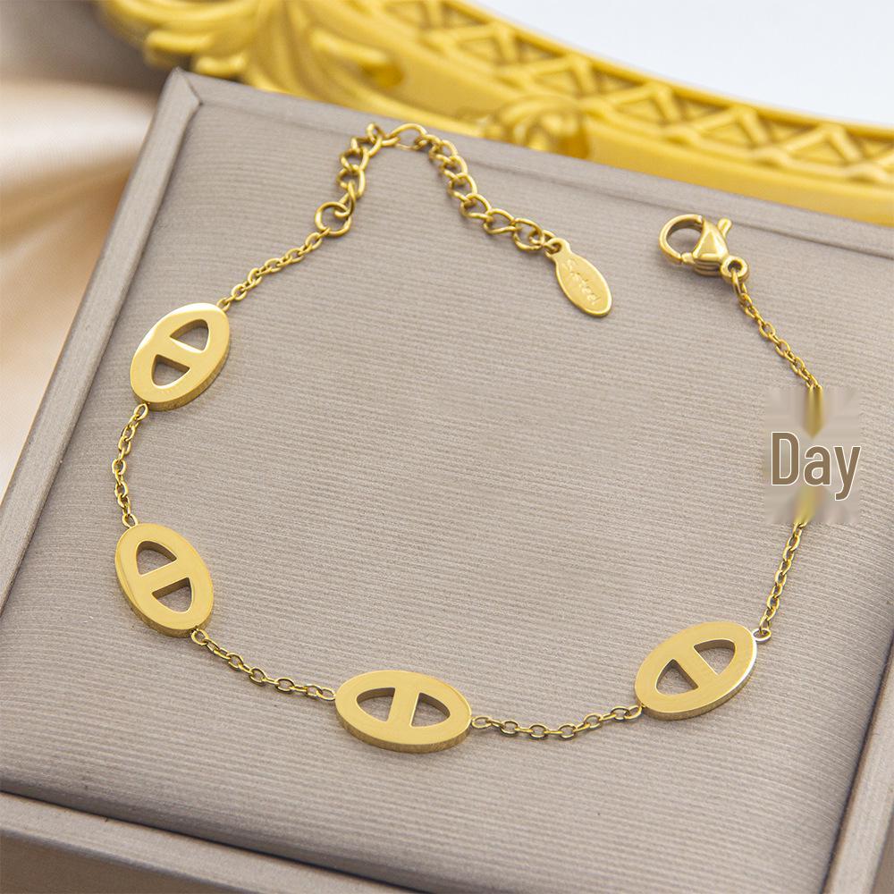 Brățară stylishă din oțel titan cu design nas de porc, europeană și americană: Simplu, Versatil și de Înaltă Calitate