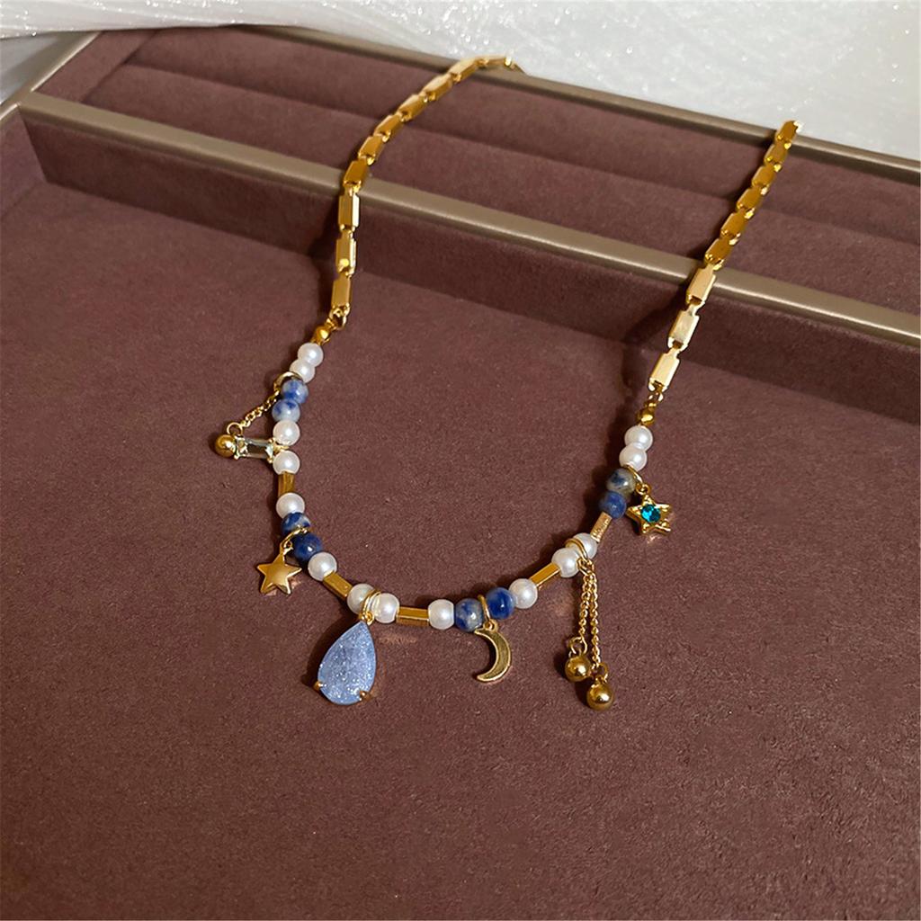Vintage Inspired Star And Moon Pendant Necklace Adjustable Length Neckchain Fashion Jewelry For Elegant Occasions