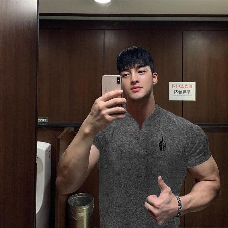 Muscleguys New Sports V-neck Top Running Fitness Breathable Professional Training Short Sleeve T-shirt
