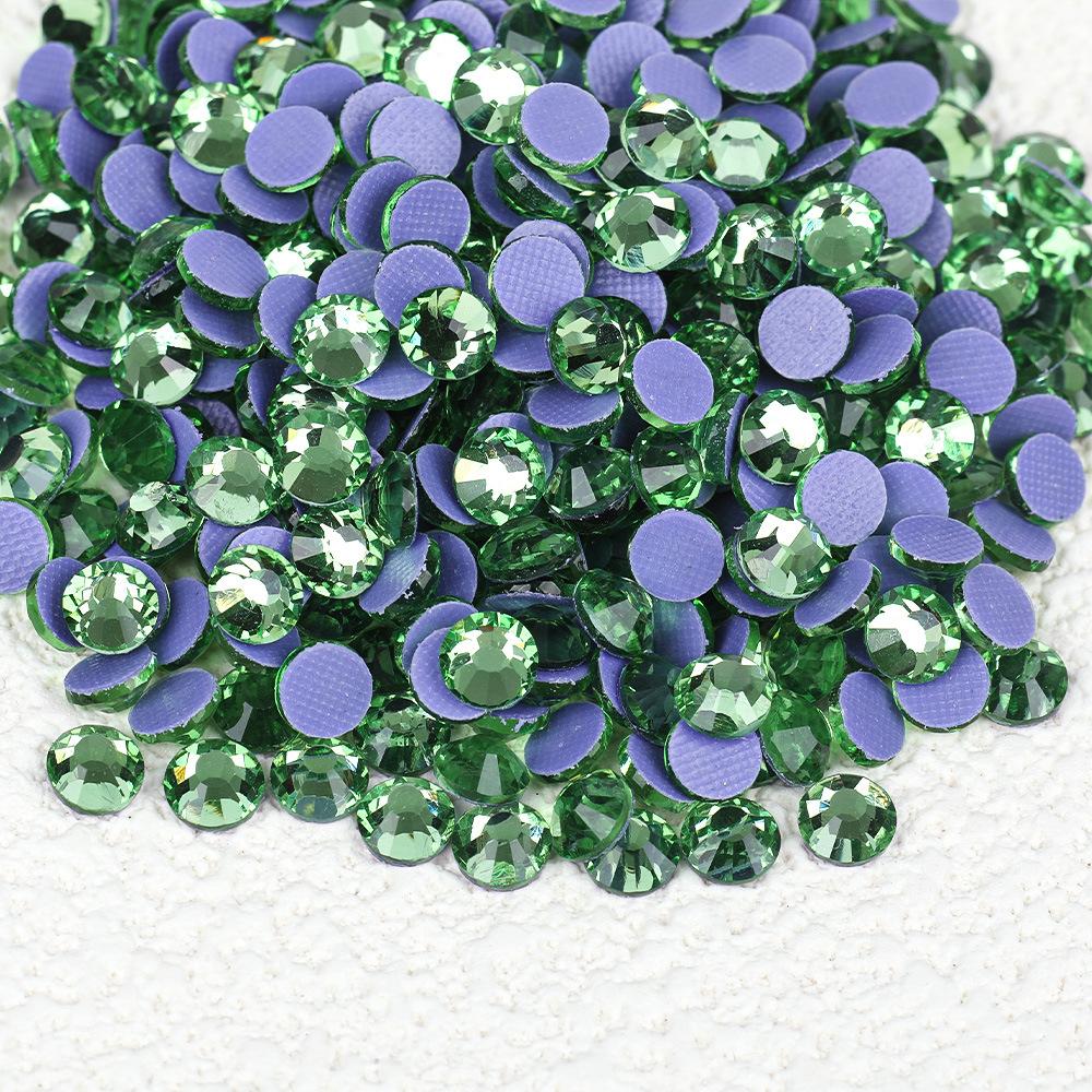 Weichen, Bază din Plastic de Înaltă Calitate Leave-In Diamante Colorate, Diamante pentru Manichiură, Autocolante Rotunde din Cristal pentru Bricolaj, Accesorii Bijuterii cu Diamante