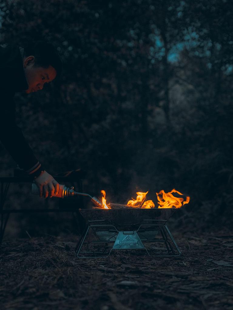 Camping Moon Bonfire Grill Lagerfeuerständer Grillofen 2 Höhenverstellbar Große Canvas-Hülle inklusive MT-3