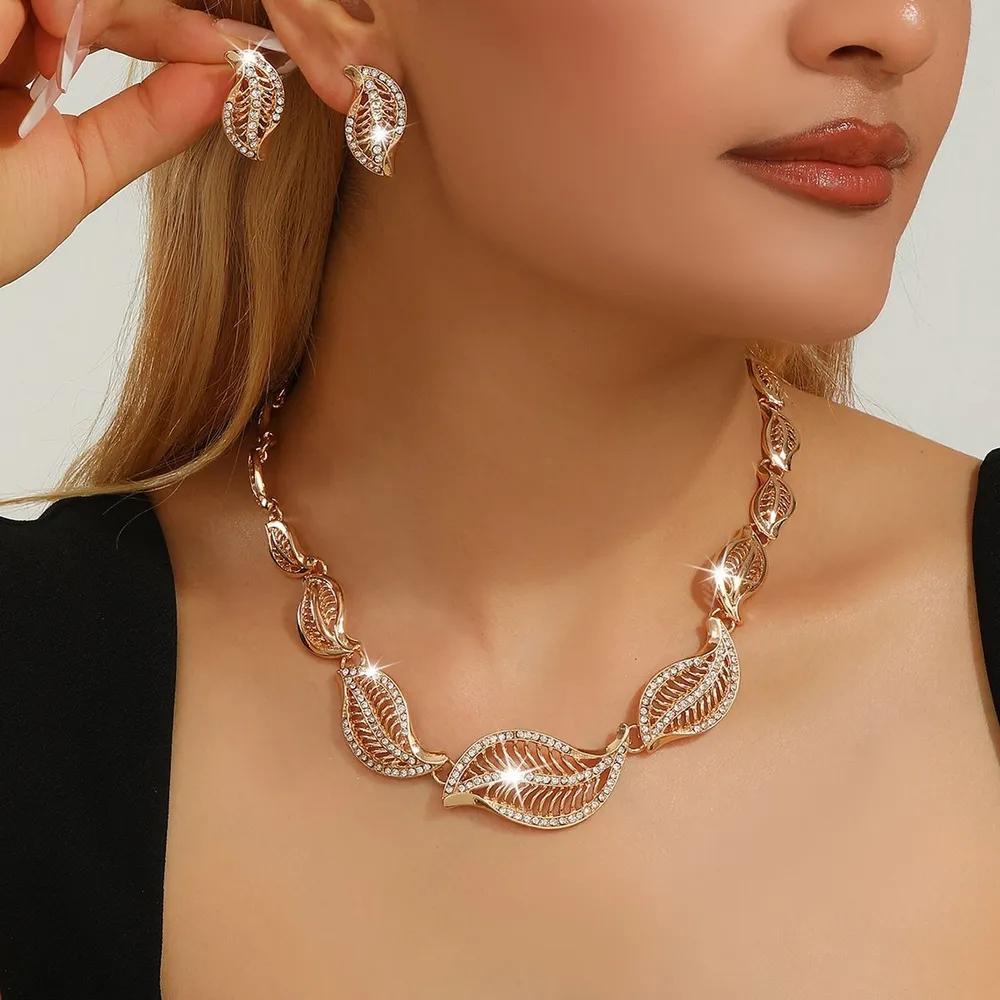 

Кольє Кольє One Size