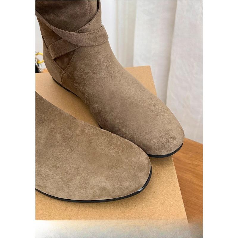 New Women's Autumn and Winter Height-increasing Shoes, Pleated Shoes, Round-toed Buckle Mid-calf Boots