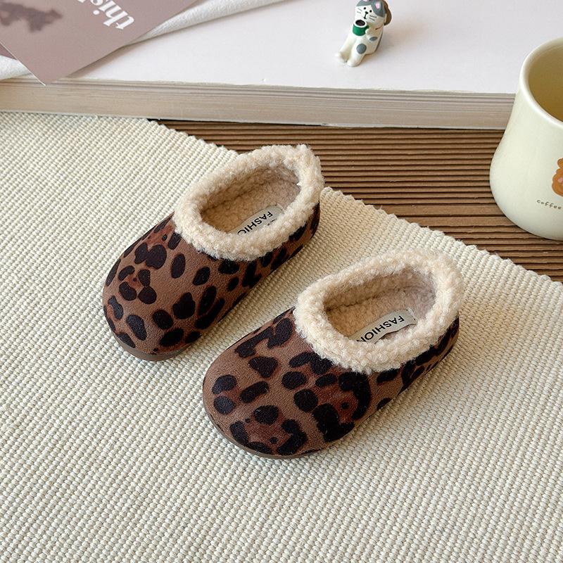 

Children s fleece-lined thickened cotton shoes, new autumn and winter models, boys Boken cotton shoes for small, medium, and large children, girls 21Inner Length13.5cm цветной печати леопарда