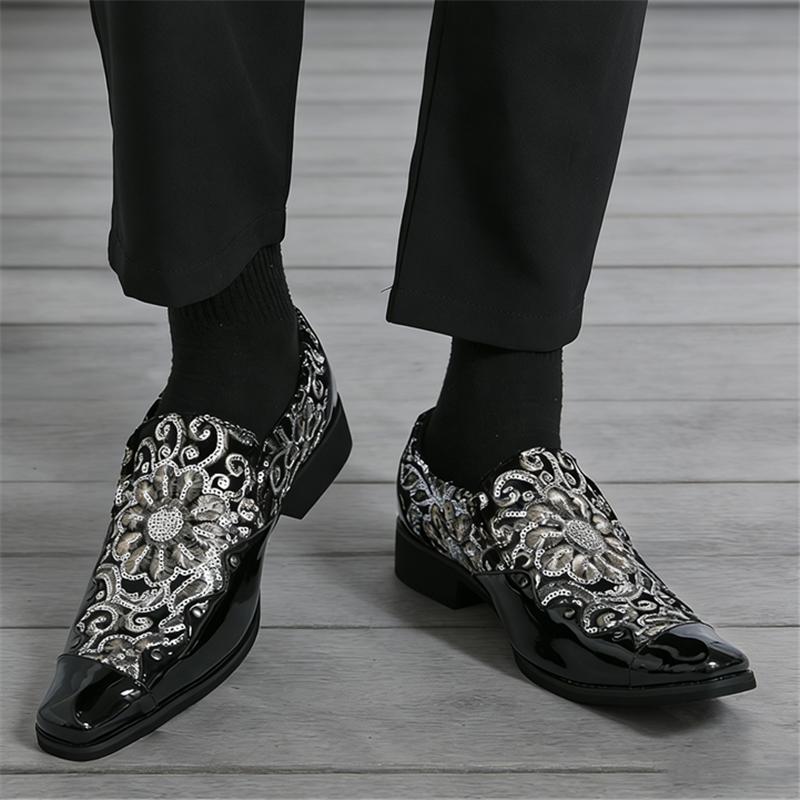 Fashion Designer New Men's Pointed Rivet Slip On Shoes British Luxury Male Punk Wedding Dress Homecoming Sapatos Tenis Masculino