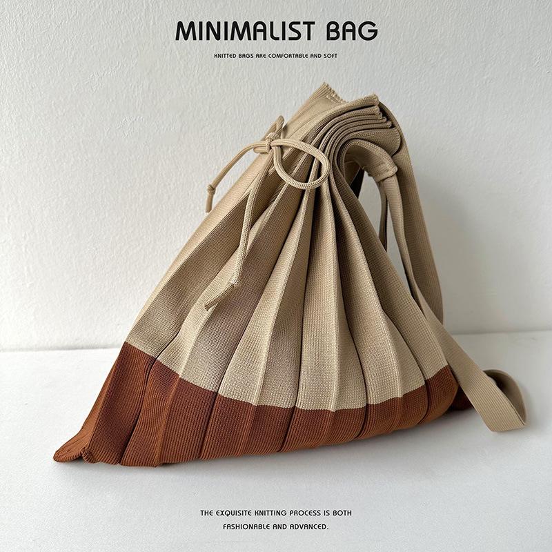 New Knitted Pleats Tote Bag Designer Chic Stitching Contrast Korean Retro Fashion Women Shoulder Shopper Handbag Foldable