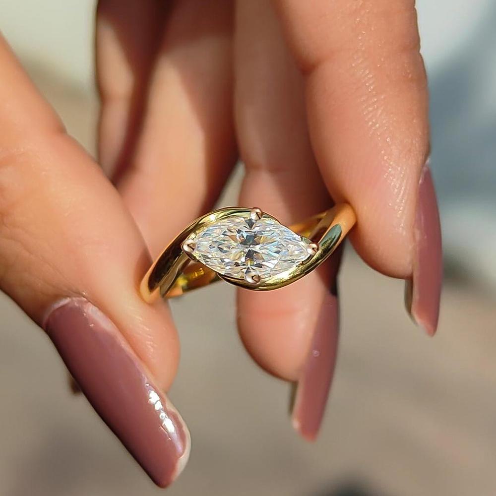 Anello di Fidanzamento in Moissanite Taglio Marquise con Certificato Anello di Matrimonio Solitario in Diamante Bypass 925 per Donna