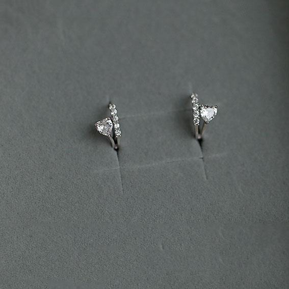 Korean Simple Fashion 925 Sterling Silver Shiny Heart Shaped Zircon Crystal Hoop Earrings for Women Girls