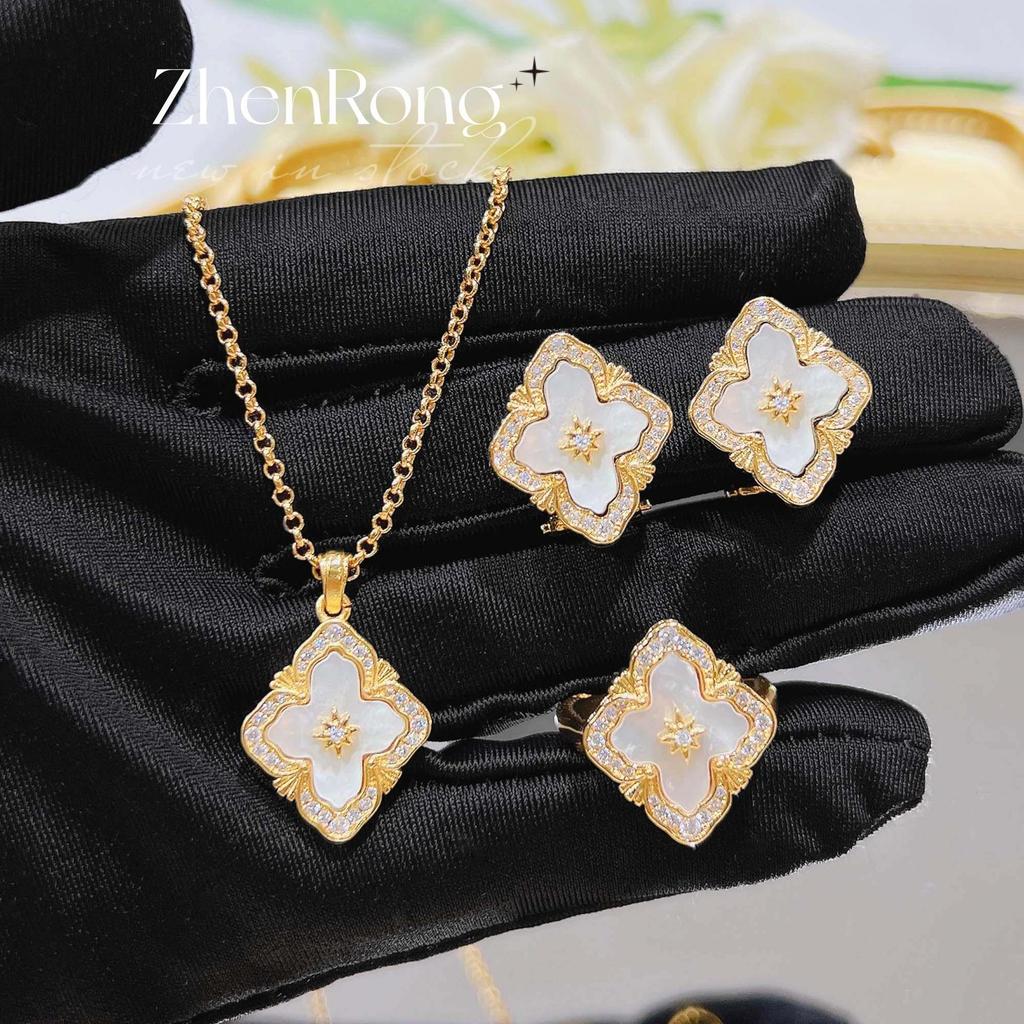 Italienischer Retro-Hofstil Blati Weißes Fritillary Set Vierblättriges Kleeblatt Armband Achat Halskette Ring Ohrstecker