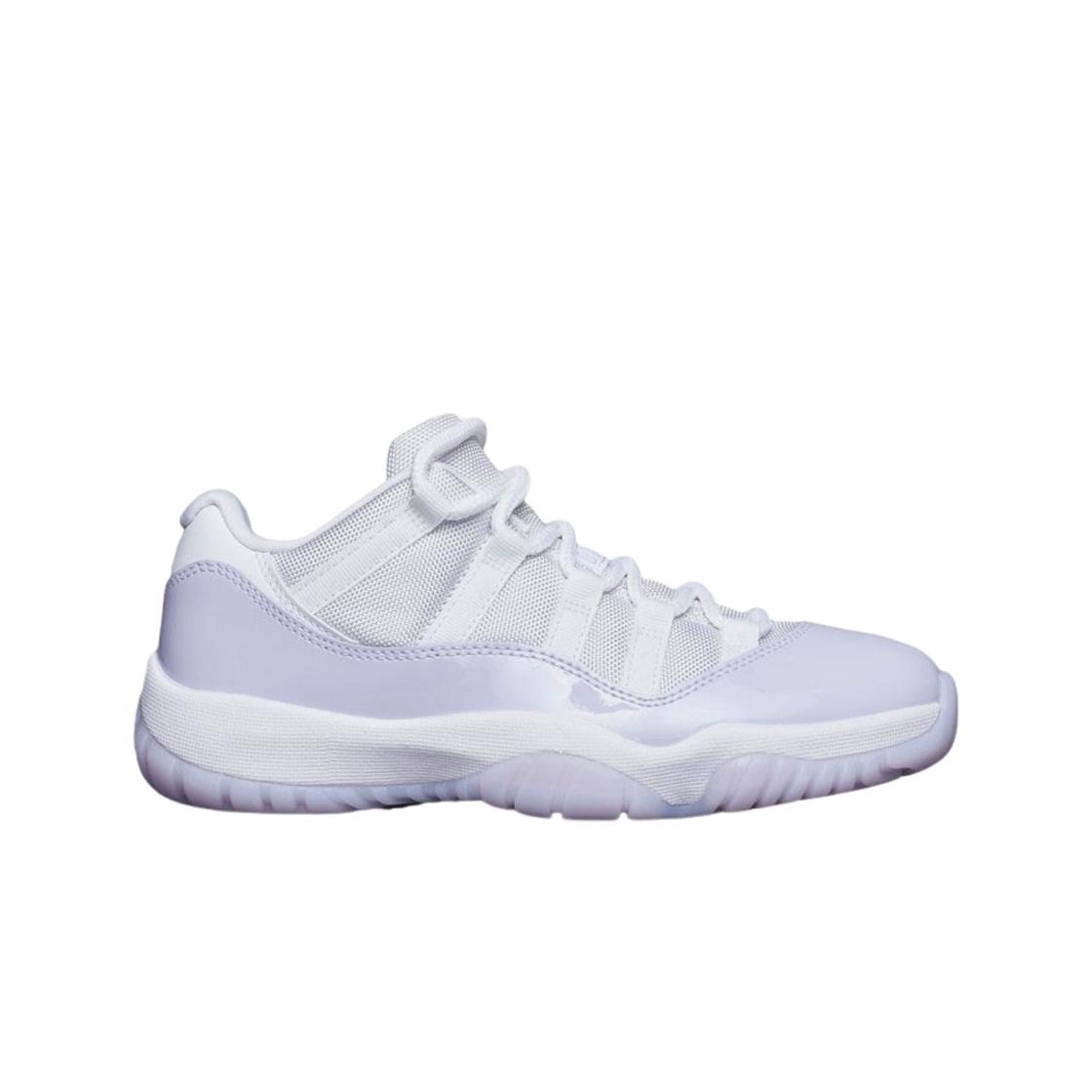 

Женские кроссовки Jordan 11 Retro Low Pure Violet AH7860-101