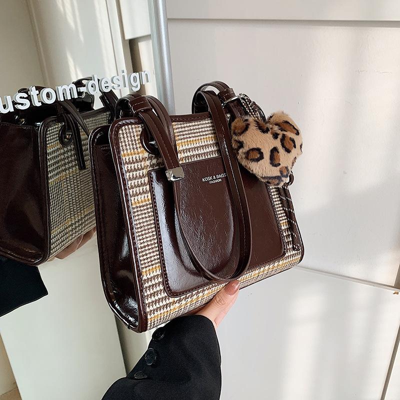 

Plaid Armpit Bag Women S Retro Large-Capacity Work Commuter Bag Fashionable Leopard Print Tote Bag No pendant