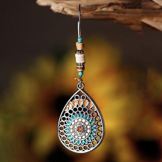 1 Pair Women Earrings Water Drop Shape Vintage Bohemia Style Hollow Out Flower Dangle Earrings for Gift