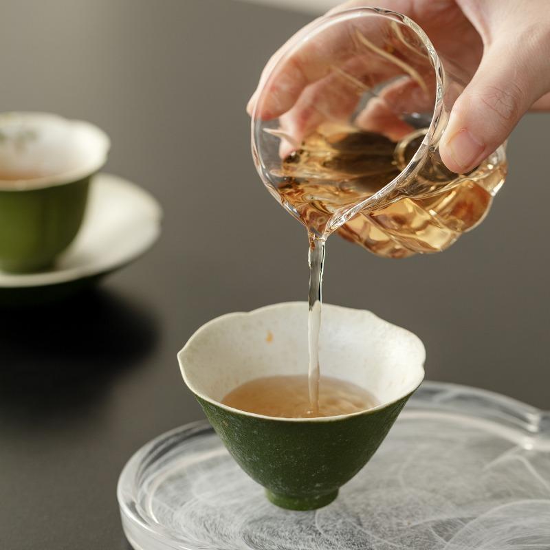Retro small green orange ceramic teacup Kung Fu tea set tea cup flower mouth teacup single cup hat cup incense cup