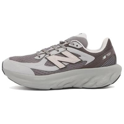 Logo Patch Sneakers Sneakers UTRNAA