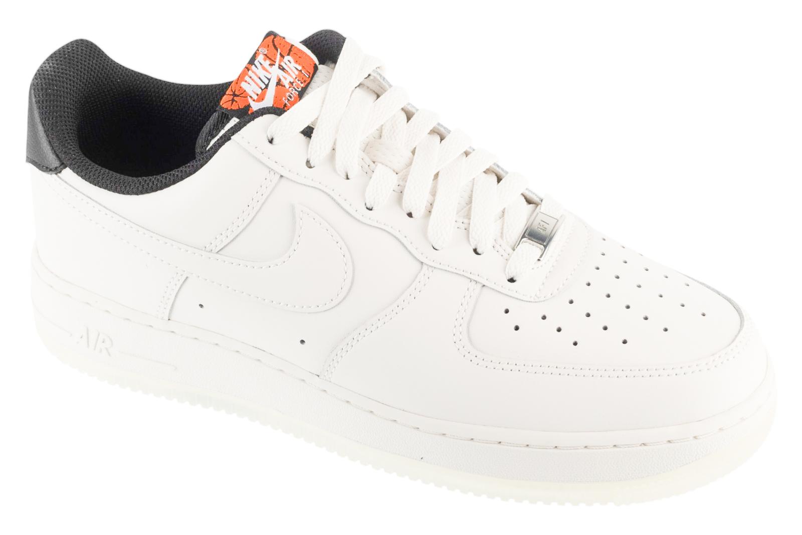 Nike Air Force 1 07, weiße Herren-Sneaker 44,5 weiß