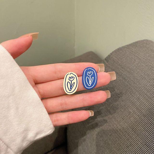 Koreanische Schlichte Muschel Kamelienrose Blume Ohrclips Ohrringe Kein Piercing Retro Kleine Gänseblümchenblume Clip-On Ohrringe Kein Gepierctes Ohr