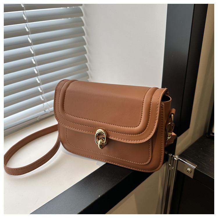 

Fashionable Lock Buckle 2024 Shoulder Bag With Simple City Style And Vintage Feel коричневий