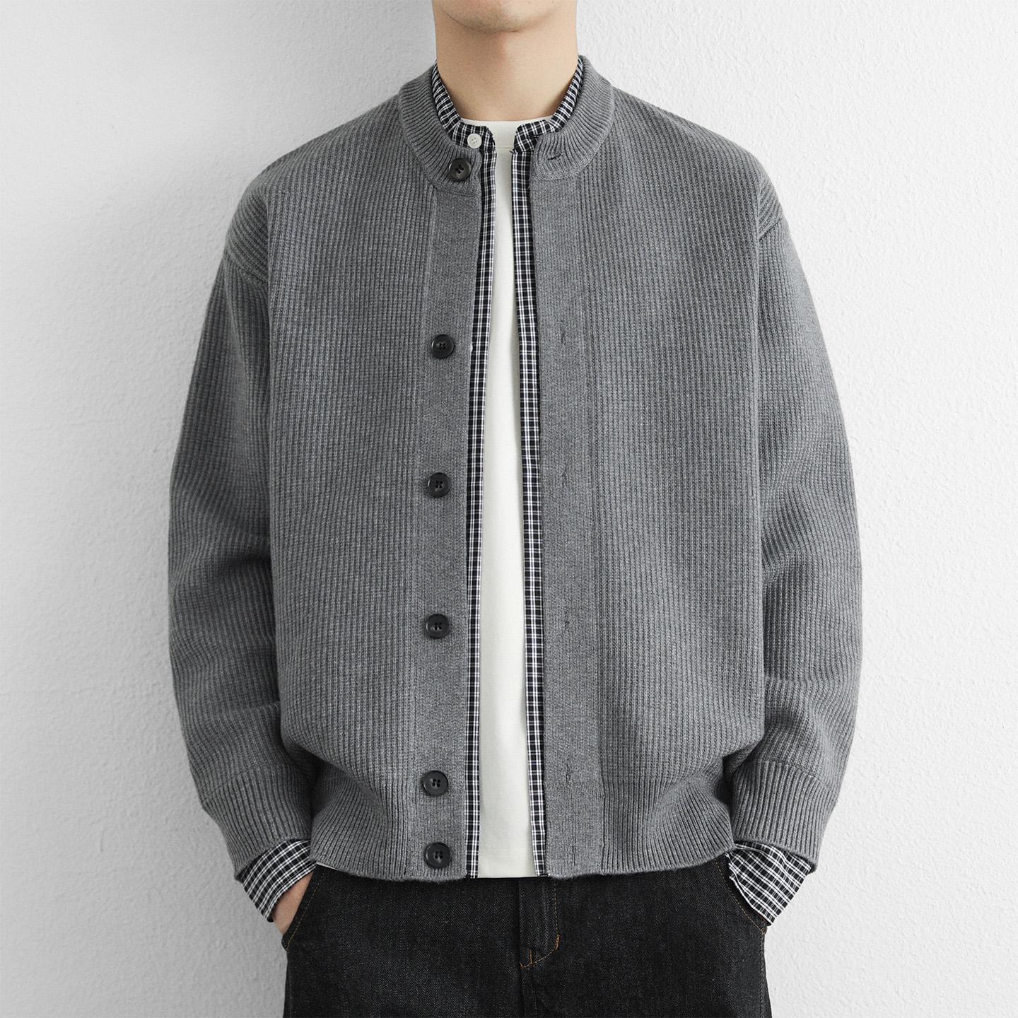 

Men s Trendy Knit Cardigan: Faux Two-Piece Jacket for Stylish Autumn/Winter L сірий колір
