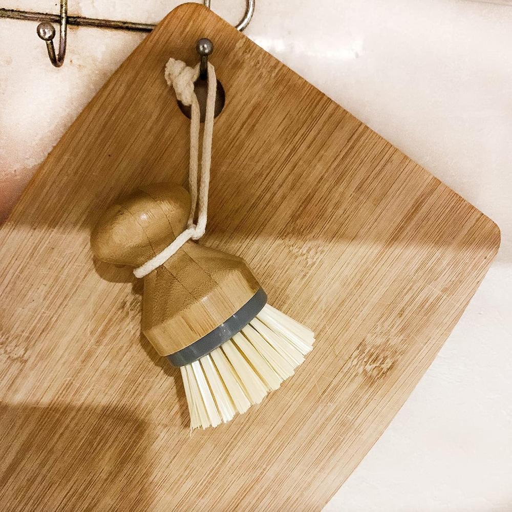 Short-bristled Dishwashing Brush - Round Bamboo Brush with Sturdy Plastic Bristles - a Multi-functional Cleaning Brush Suitable