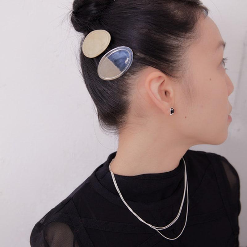 fillow tiny logo oval hairpin